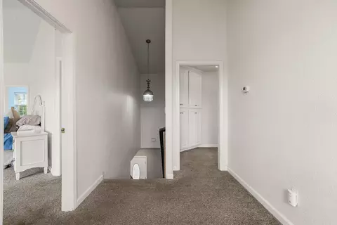Entry Way - 1553 Panoramic Loop, Grants Pass, OR 97527 photo 3 of 3
