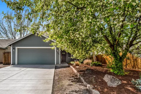 3164 SW Newberry Ave, Redmond, OR 97756