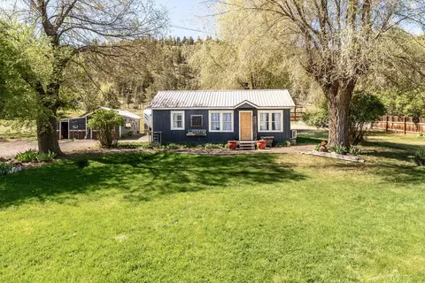 2066 NW Oneil Hwy, Prineville, OR 97754