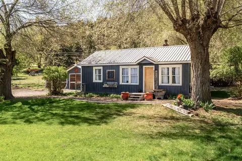 2066 NW Oneil Hwy, Prineville, OR 97754