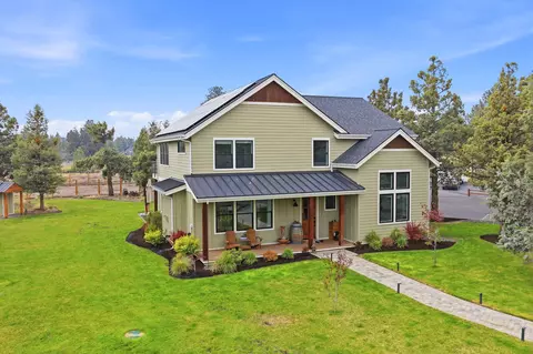 Exterior - 63557 Overtree Rd, Bend, OR 97701 photo 2 of 20