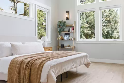 Bedroom - 63557 Overtree Rd, Bend, OR 97701 photo 4 of 10