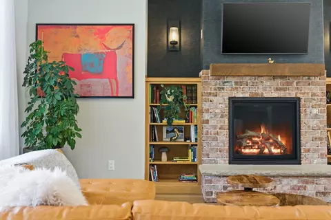 Living - 63557 Overtree Rd, Bend, OR 97701 photo 3 of 8