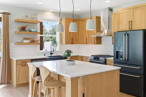 Kitchen - 63557 Overtree Rd, Bend, OR 97701 photo 2 of 10