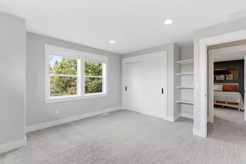 Bedroom - 63557 Overtree Rd, Bend, OR 97701 photo 9 of 10