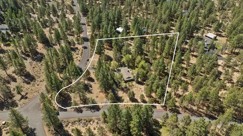 63379 Silverado Dr, Bend, OR 97703 photo 4