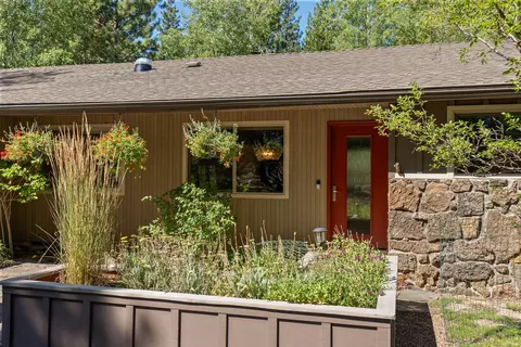 63379 Silverado Dr, Bend, OR 97703 photo 6