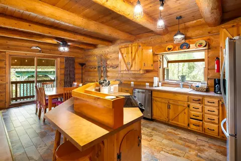 Kitchen - 58200 E Marmot Rd, Sandy, OR 97055 photo 1 of 2