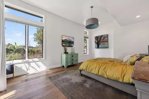 Bedroom - 61422 Meeks Trl, Bend, OR 97702 photo 1 of 4