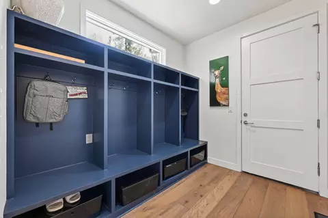 Entry Way - 61422 Meeks Trl, Bend, OR 97702 photo 2 of 4