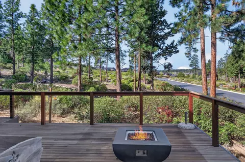 Exterior - 61422 Meeks Trl, Bend, OR 97702 photo 3 of 4