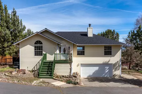 3244 SW 34th St, Redmond, OR 97756