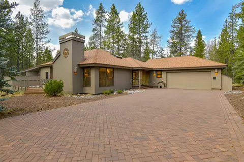 57627 Cultus Ln #8, Sunriver, OR 97707