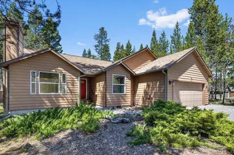 55647 Swan Rd, Bend, OR 97707