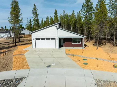 16659 Neil Ct # 11, La Pine, OR 97739