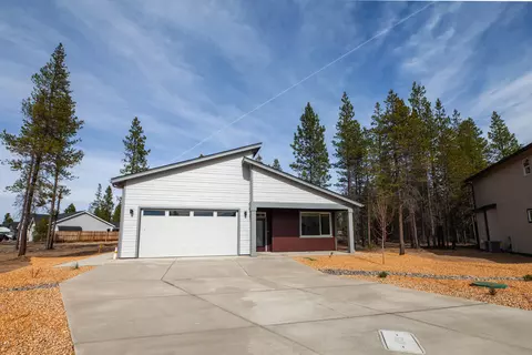 16651 Neil Ln # 12, La Pine, OR 97739