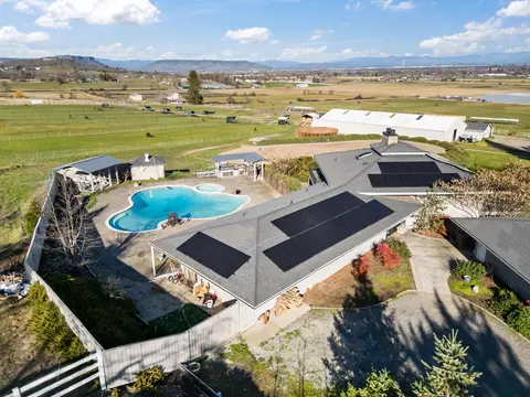 Undisclosed, Central Point, OR 97502