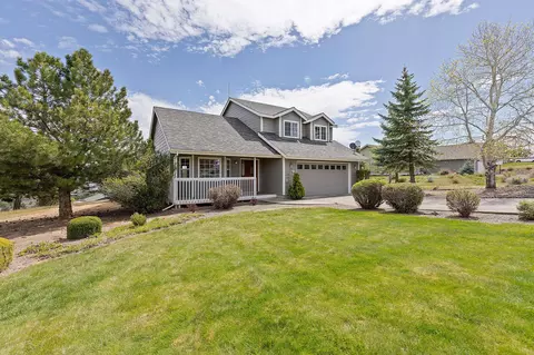 1917 NE Squire Dr, Madras, OR 97741