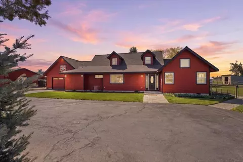 66215 Barr Rd, Bend, OR 97703