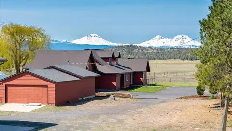 66215 Barr Rd, Bend, OR 97703