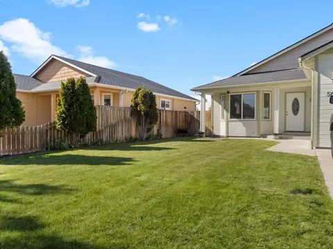 5637 Mickshelly Cir, Klamath Falls, OR 97603