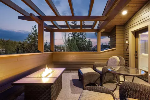 Exterior - 2294 NW High Lakes Loop, Bend, OR 97703 photo 7 of 11