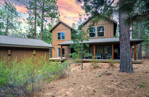 61388 Big Eddy Cir, Bend, OR 97702