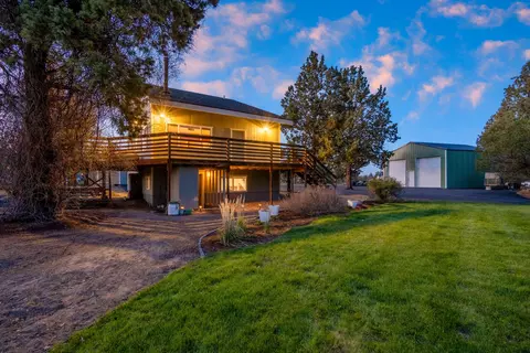 5660 SW Impala Ln, Redmond, OR 97756