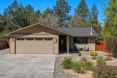 61605 Summer Shade Dr, Bend, OR 97702
