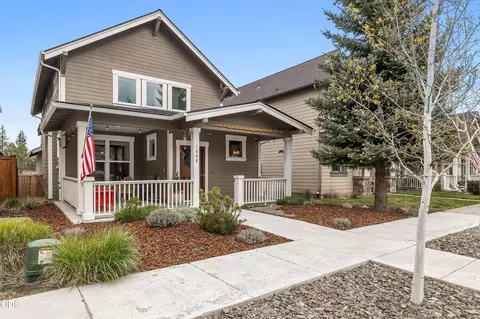 1048 E Black Butte Ave, Sisters, OR 97759