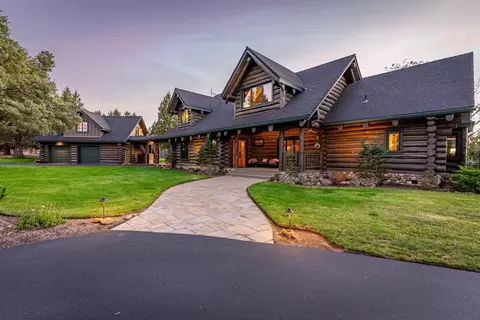 Exterior - 66488 Sisemore Rd, Bend, OR 97703 photo 4 of 19