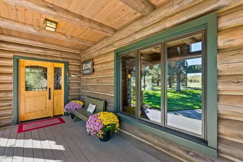 Exterior - 66488 Sisemore Rd, Bend, OR 97703 photo 5 of 19