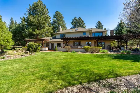 60350 Arnold Market Rd, Bend, OR 97702
