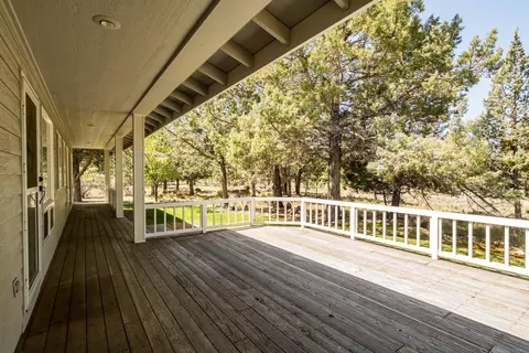 892 NW Chelsea Loop, Bend, OR 97703 photo 36