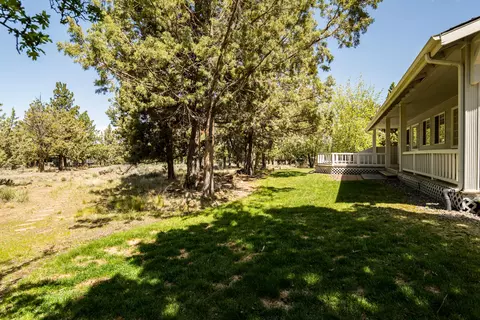 892 NW Chelsea Loop, Bend, OR 97703 photo 39