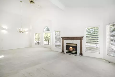892 NW Chelsea Loop, Bend, OR 97703 photo 8
