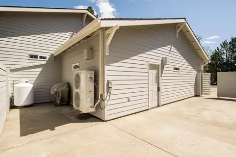 892 NW Chelsea Loop, Bend, OR 97703 photo 30