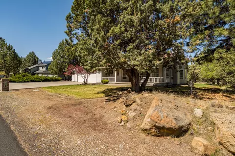 892 NW Chelsea Loop, Bend, OR 97703 photo 40