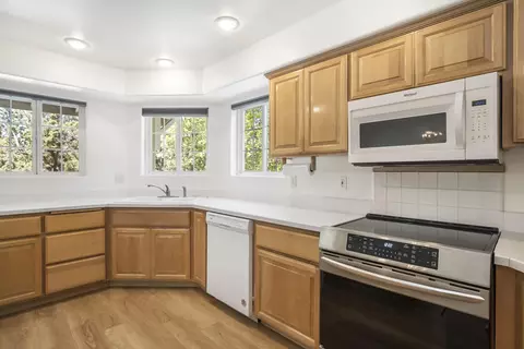 892 NW Chelsea Loop, Bend, OR 97703 photo 16