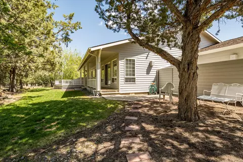 892 NW Chelsea Loop, Bend, OR 97703 photo 32