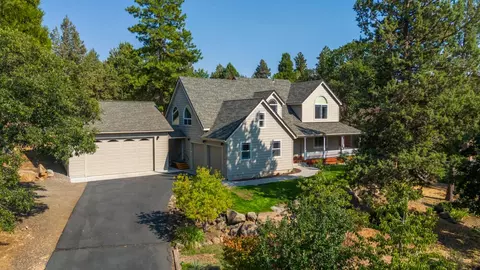 10831 Kestrel Rd, Klamath Falls, OR 97601
