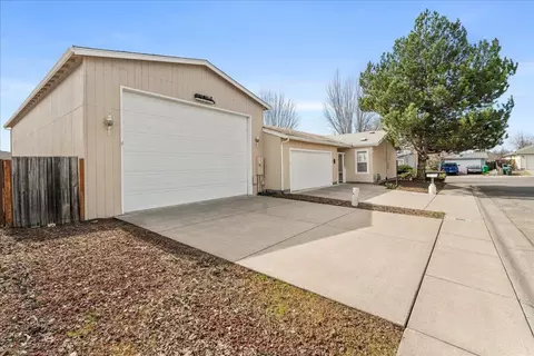 206 Eagle View Dr, Eagle Point, OR 97524