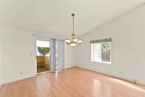 Dining - 206 Eagle View Dr, Eagle Point, OR 97524 photo 1 of 1