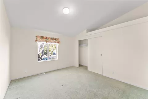 Bedroom - 206 Eagle View Dr, Eagle Point, OR 97524 photo 1 of 4
