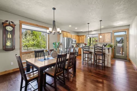 Dining - 20177 NW Roper Ln, Bend, OR 97703 photo 2 of 4