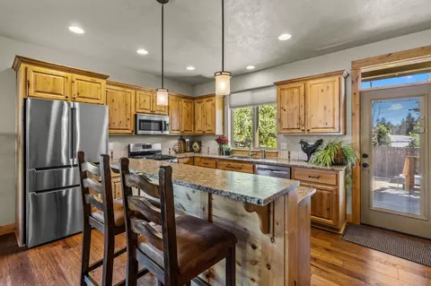 Kitchen - 20177 NW Roper Ln, Bend, OR 97703 photo 1 of 5