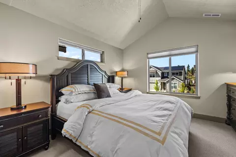 Bedroom - 20177 NW Roper Ln, Bend, OR 97703 photo 6 of 8