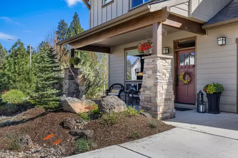 Exterior - 20177 NW Roper Ln, Bend, OR 97703 photo 7 of 17