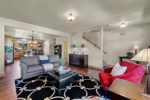 Living - 20177 NW Roper Ln, Bend, OR 97703 photo 4 of 5