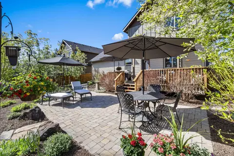 Exterior - 20177 NW Roper Ln, Bend, OR 97703 photo 12 of 17